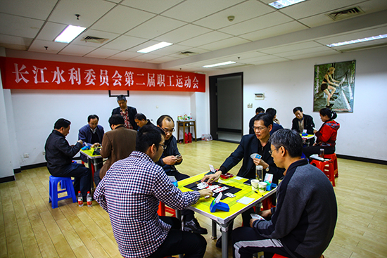 ���Ʊ���