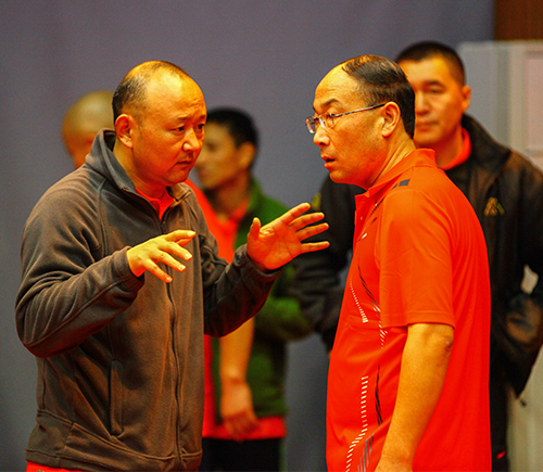 ս������